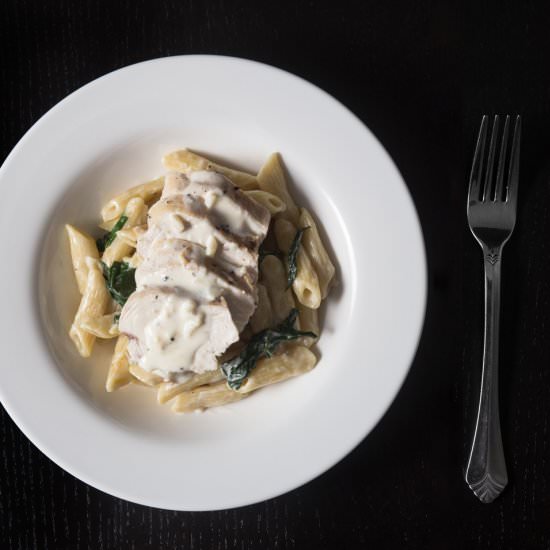 Instant Pot Chicken Alfredo Pasta - Recipe photo by Pressure Cook Recipes