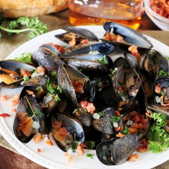Bourbon & Bacon Steamed Mussels - Recipe photo by thekitchenismyplayground