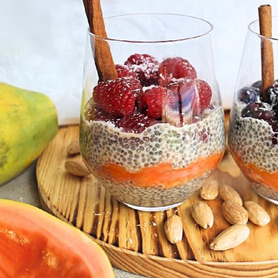 Almond Chia Parfait - Recipe photo by leafup