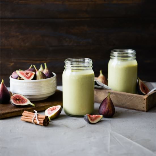 Figgy Pudding Green Smoothie - Recipe photo by Simple Green Smoothies