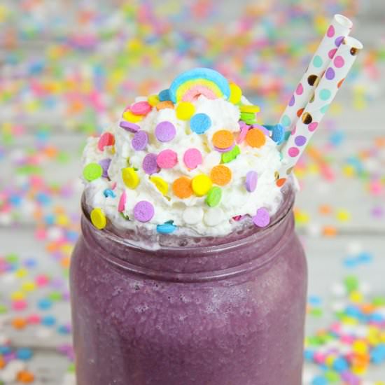 Healthy Unicorn Smoothie - Recipe photo by RunninginaSkirt