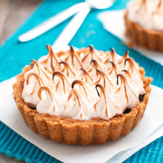 Mini S'mores Tarts - Recipe photo by thetoughcookie