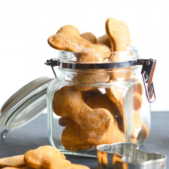 Chicken Sweet Potato Dog Biscuit - Recipe photo by mymoderncookery