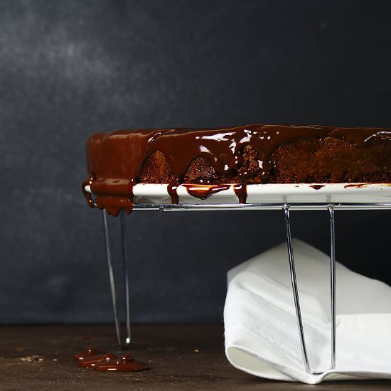 Almond and Dark Chocolate Cake - Recipe photo by receitas