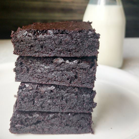 Best Cocoa Brownies Ever - Recipe photo by Flours n frostings