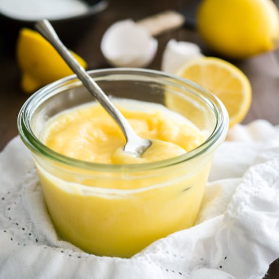 Easy Lemon Curd Recipe - Recipe photo by platedcravings