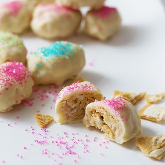 Coconut Cheesecake Easter Eggs - Recipe photo by livelymess