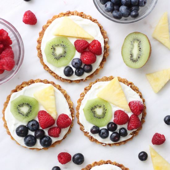 Mini Fruit Pizzas - Recipe photo by prettylifegirls