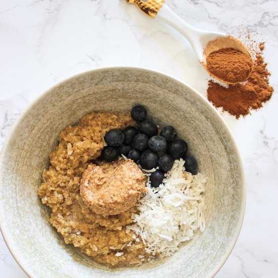 Vanilla Coconut Quinoa B-fast Bowl - Recipe photo by Freshplates