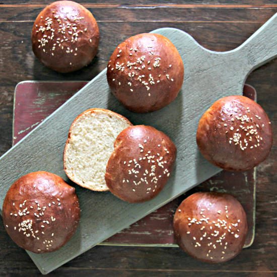 Light Brioche Burger Buns - Recipe photo by openbook