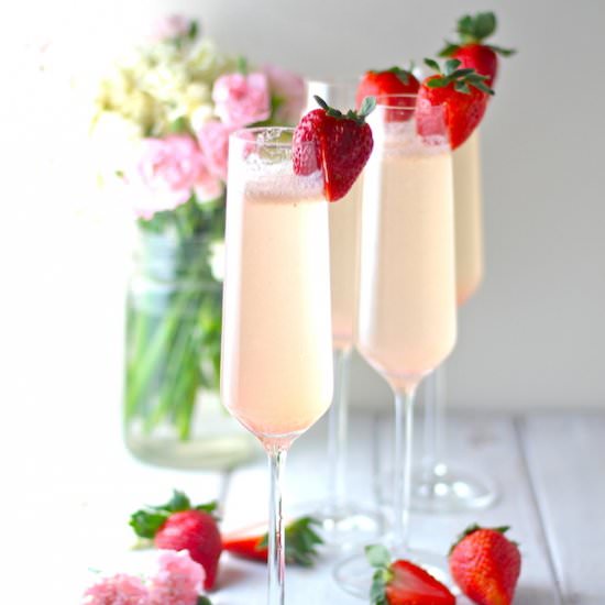 Strawberry Elderflower Spritzers - Recipe photo by themillennialcook