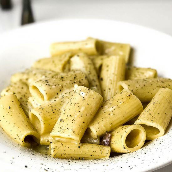 Pressure Cooker Carbonara - Recipe photo by theyumyumfactor