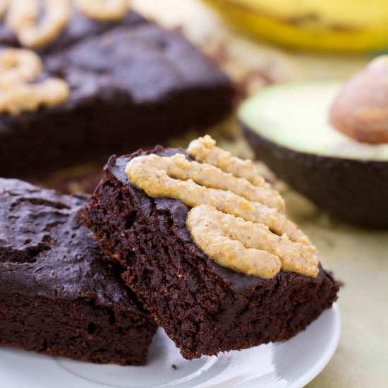 Vegan Avocado Blender Brownies - Recipe photo by servingrealness
