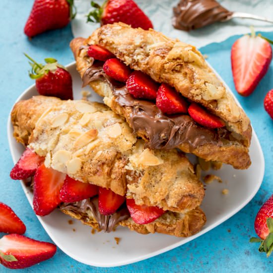 Turn plain croissants-almond ones! - Recipe photo by KitchenSanctuary