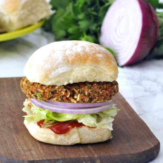 Speedy Black Bean Burgers - Recipe photo by spabettie