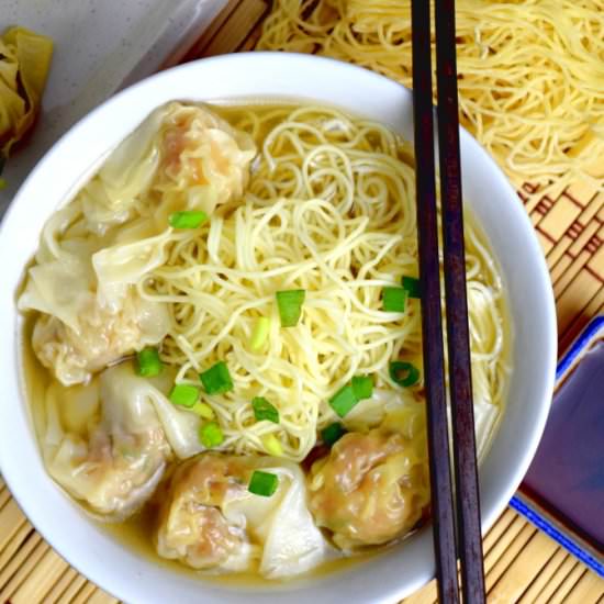 Wonton Soup - Recipe photo by Taste of Asian Food