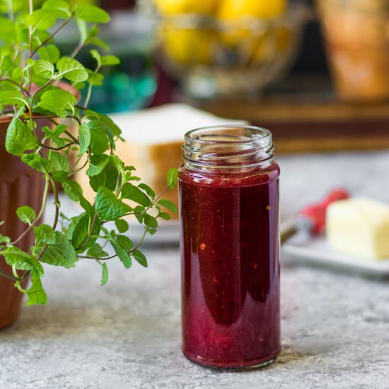 CHILLI STRAWBERRY JAM - Recipe photo by loveisinmytummy