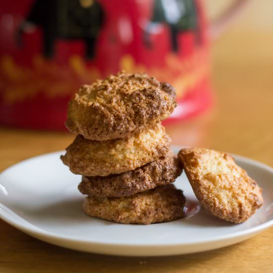 Soft & Sticky Amaretti Biscuits - Recipe photo by cuisinedeli