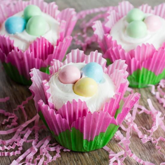 Easter Egg Cupcakes - Recipe photo by dessertsbyjuliette