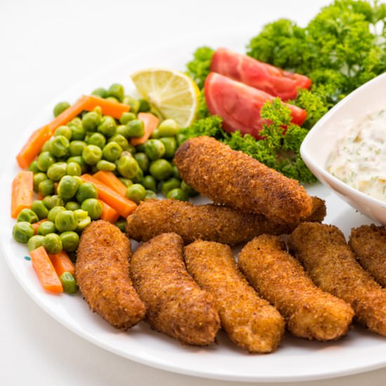Crispy Fish Fingers with Tartar Dip - Recipe photo by meemiskitchen