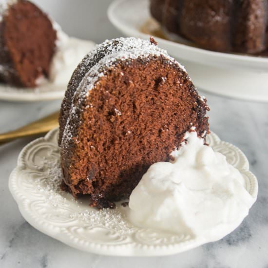 Simple Kahlua Bundt Cake - Recipe photo by theitsybitsykitchen
