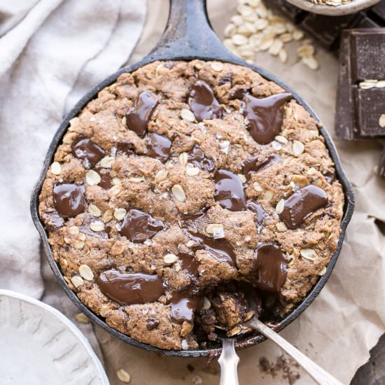 Oatmeal Chocolate Skillet Cookie - Recipe photo by bakerita
