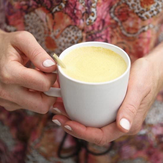 Sunshine Turmeric Latte - Recipe photo by begoodorganics