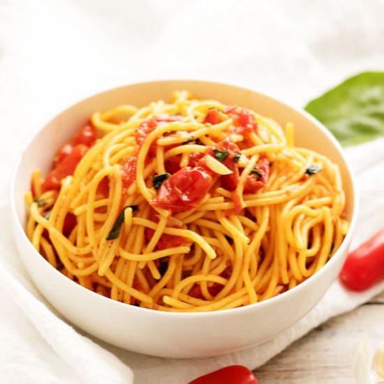 Rustic Tomato Pasta with Basil - Recipe photo by berlyskitchen