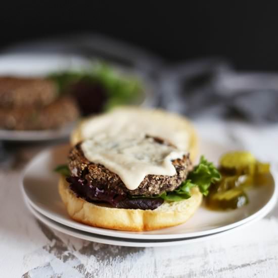 5 Ingredient Spicy Black Bean Jalepeno Burgers - Recipe photo by TwoRaspberries
