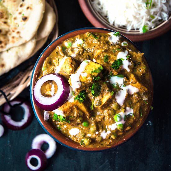 Restaurant Style Matar Paneer Curry - Recipe photo by Anu@MyGingerGarlicKitchen