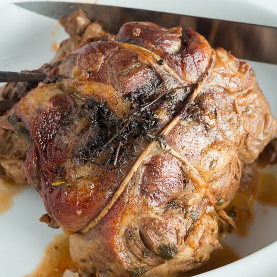 How to Cook a Lamb in a Dutch Oven - Recipe photo by thewhiteradish