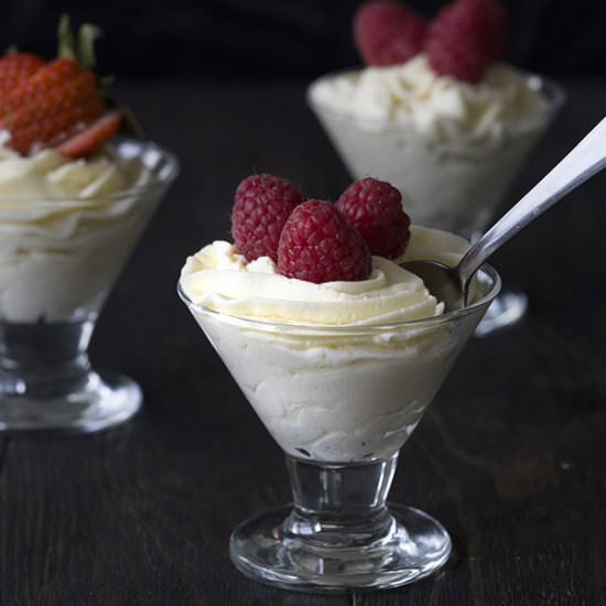 Easy White Chocolate Mousse - Recipe photo by fooddreamer