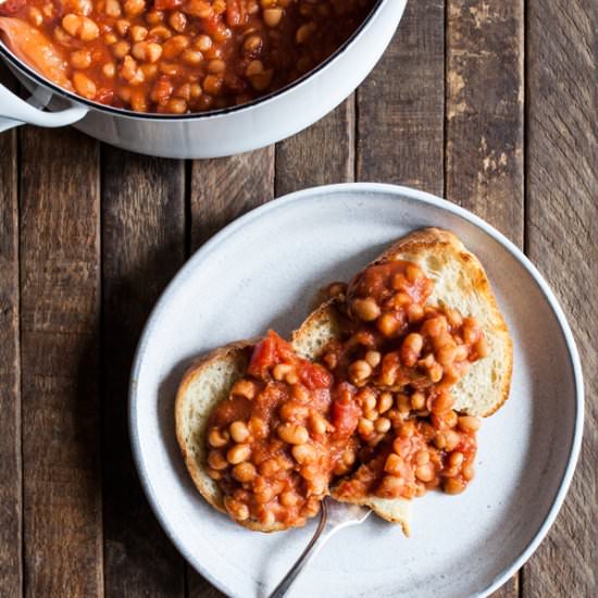 Slow Cooker Tomato White Beans - Recipe photo by thefullhelping