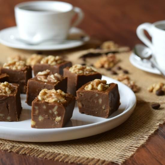 Coffe and Walnut Fudge - Recipe photo by OnlyCrumbsRemain