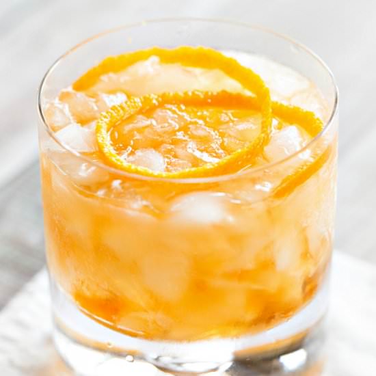 Vanilla Old-Fashioned - Recipe photo by thedrinkkings