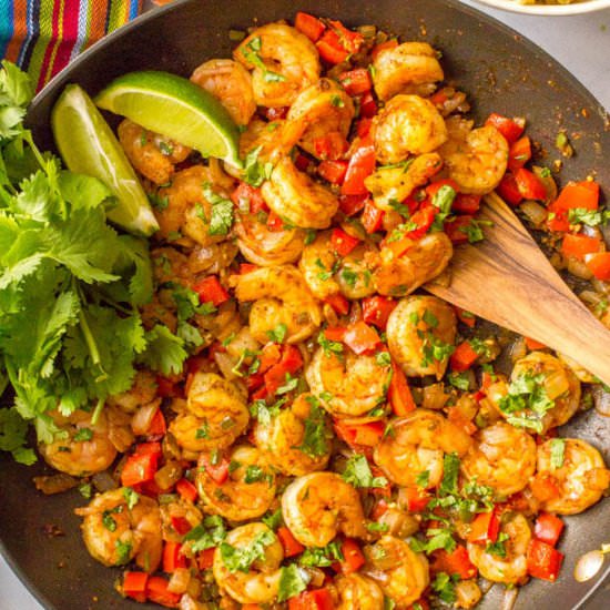 Easy Mexican shrimp skillet - Recipe photo by Family Food on the Table