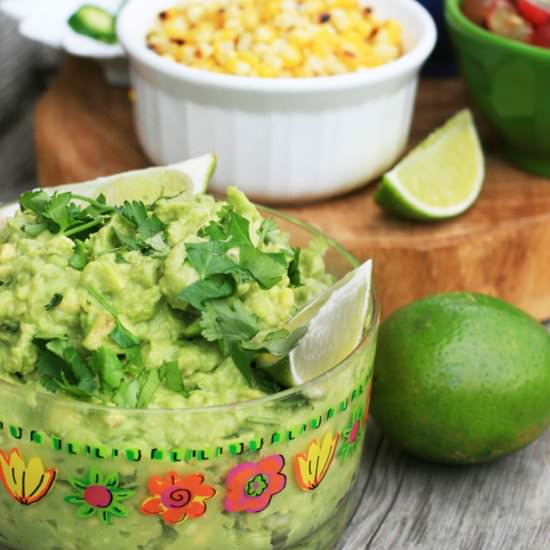 DIY Guacamole Bar - Recipe photo by cheap-recipe-blog