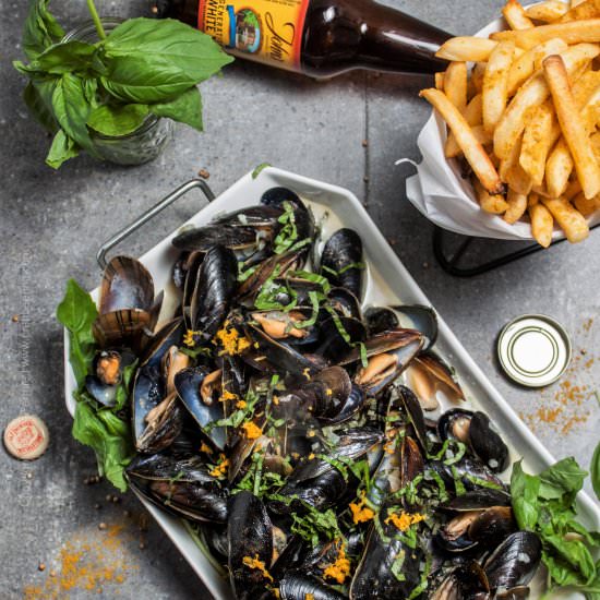 Belgian Wit & Coconut Milk Mussels - Recipe photo by Craft Beering