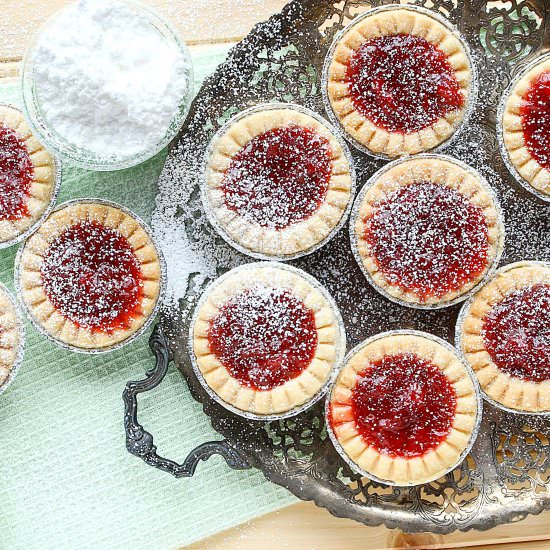 Mini Strawberry Rhubarb Tarts - Recipe photo by tiffanybendayan