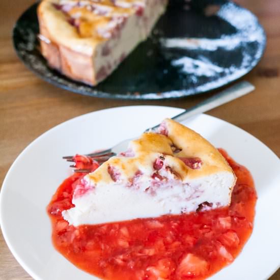 Crustless Strawberry Cheesecake - Recipe photo by VeenaAzmanov