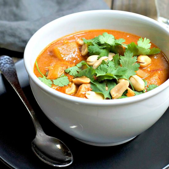 African Chicken Peanut Stew - Recipe photo by PinchandSwirl