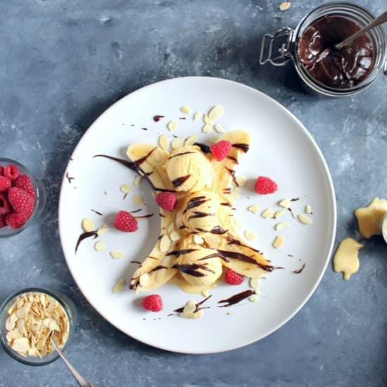 Banana split with brigadeiro sauce - Recipe photo by The Candid Kitchen