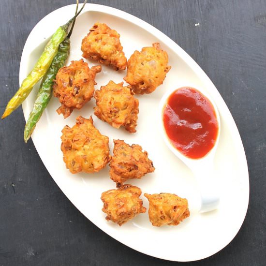 Onion Pakodas - Recipe photo by rakshaskitchen