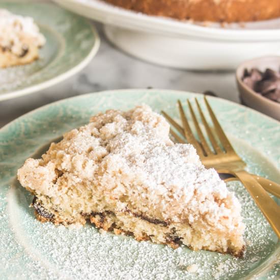Chocolate Chip Crumb Coffee Cake - Recipe photo by theitsybitsykitchen