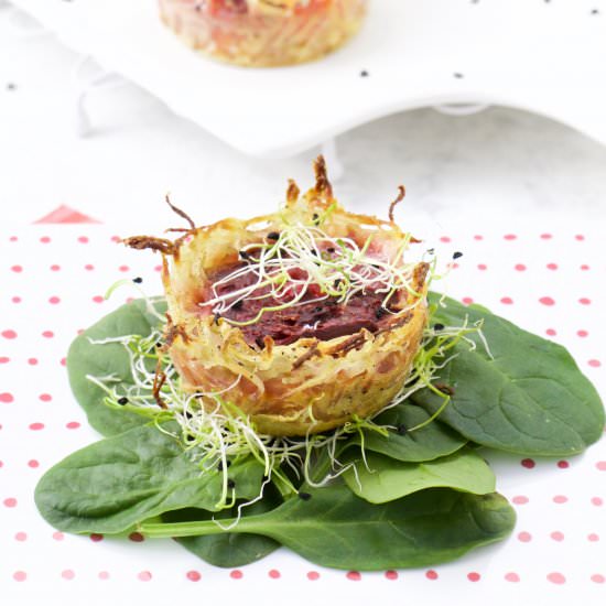 Beet and goat cheese mini quiches - Recipe photo by The FoodOlic
