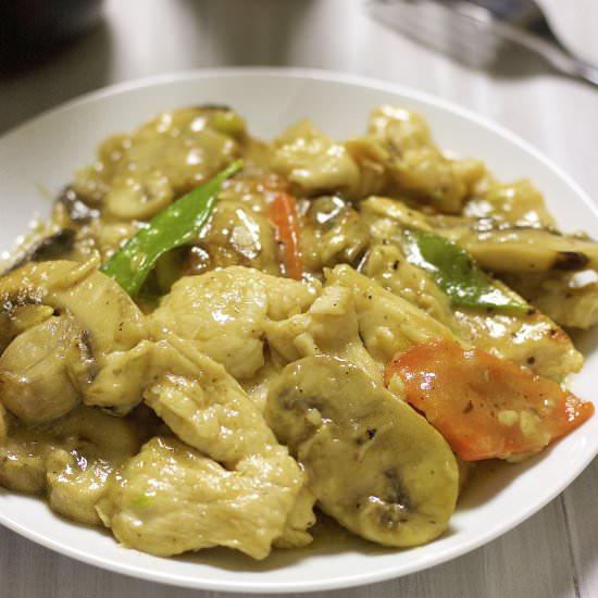 Chicken With Mushrooms - Recipe photo by Pinoyway
