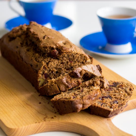 Spiced Cake with Dates & Walnuts - Recipe photo by cuisinedeli