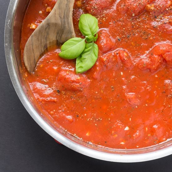 Simple Homemade Tomato Sauce - Recipe photo by ebrees