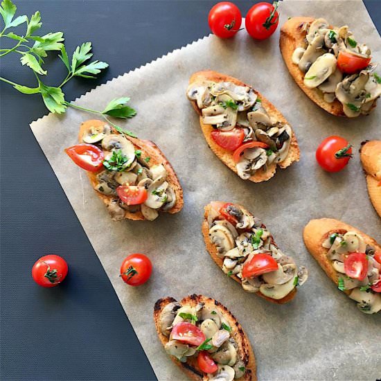 Garlic Bruschetta with Mushrooms - Recipe photo by ItalianRecipeBook