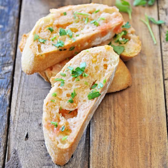 Catalan Tomato Rubbed Bread - Recipe photo by Spain on a Fork